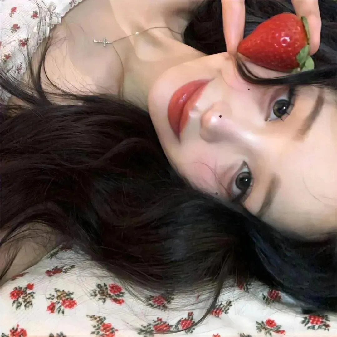 去联谊却发现没有女生 海报